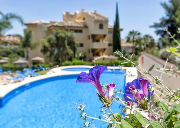 Penthouse With Sea And Golf Views 50m2 Terrace 2 Bedrooms 2 Bathrooms Elviria Apartment